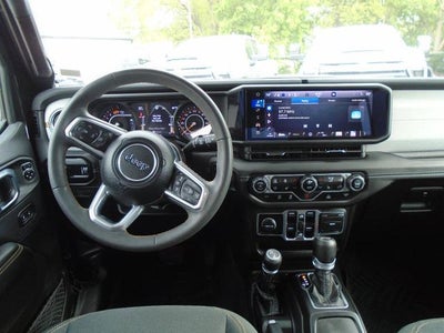 2025 Jeep Wrangler 4-Door Sahara 4x4