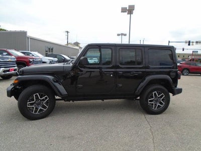 2025 Jeep Wrangler 4-Door Sahara 4x4