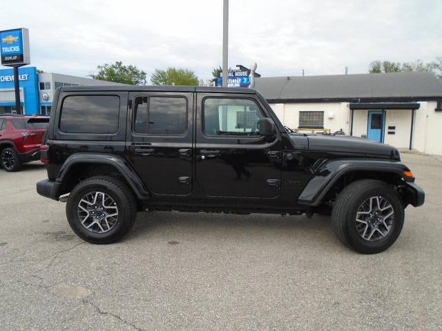 2025 Jeep Wrangler 4-Door Sahara 4x4