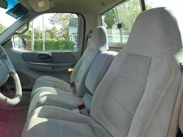 2002 Ford F-150 XL