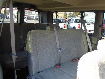 2023 Chevrolet Express Passenger 3500 1LS
