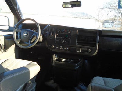 2023 Chevrolet Express Passenger 3500 1LS