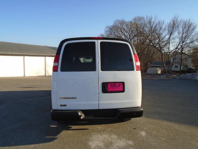 2023 Chevrolet Express Passenger 3500 1LS