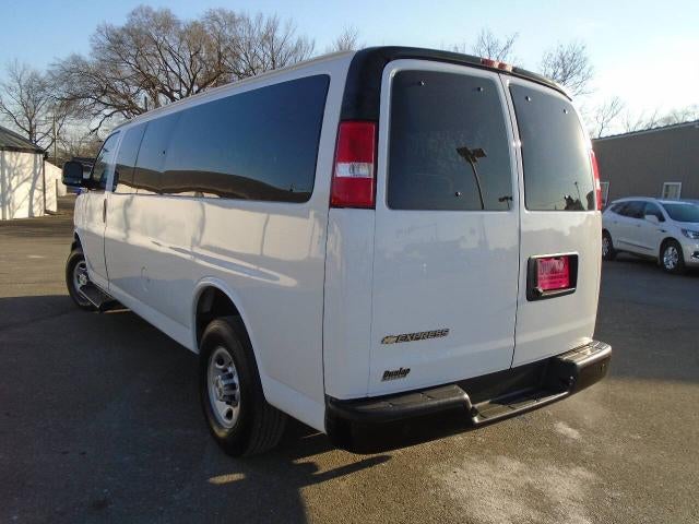 2023 Chevrolet Express Passenger 3500 1LS