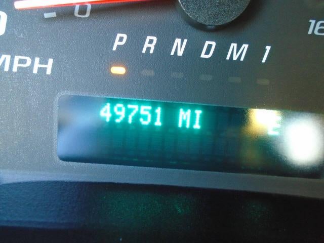 2023 Chevrolet Express Passenger 3500 1LS