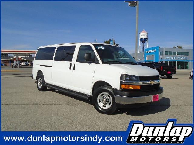 2025 Chevrolet Express Passenger 1LT