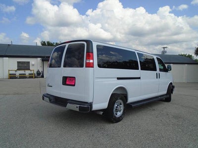 2025 Chevrolet Express Passenger 1LT