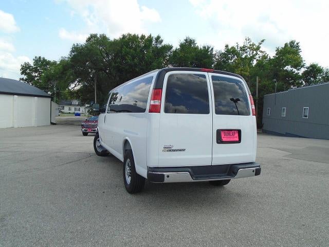 2025 Chevrolet Express Passenger 1LT