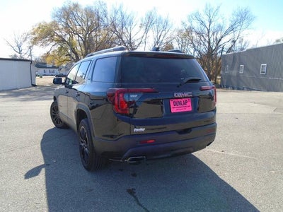 2023 GMC Acadia SLT