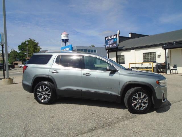 2023 GMC Acadia SLT