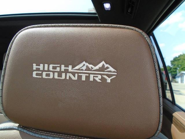 2024 Chevrolet Suburban High Country