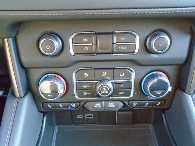 2023 Chevrolet Suburban High Country