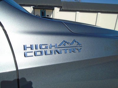 2022 Chevrolet Suburban High Country
