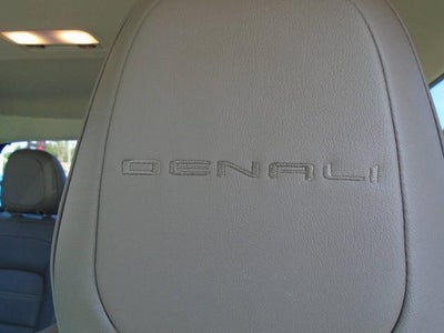 2022 GMC Canyon 4WD Denali