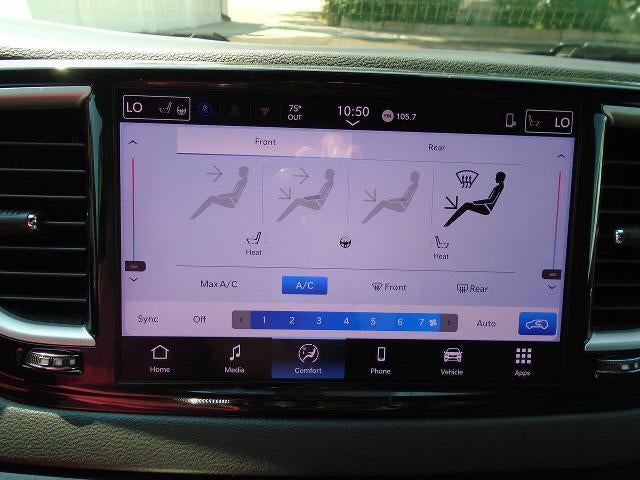 2025 Chrysler Pacifica Select